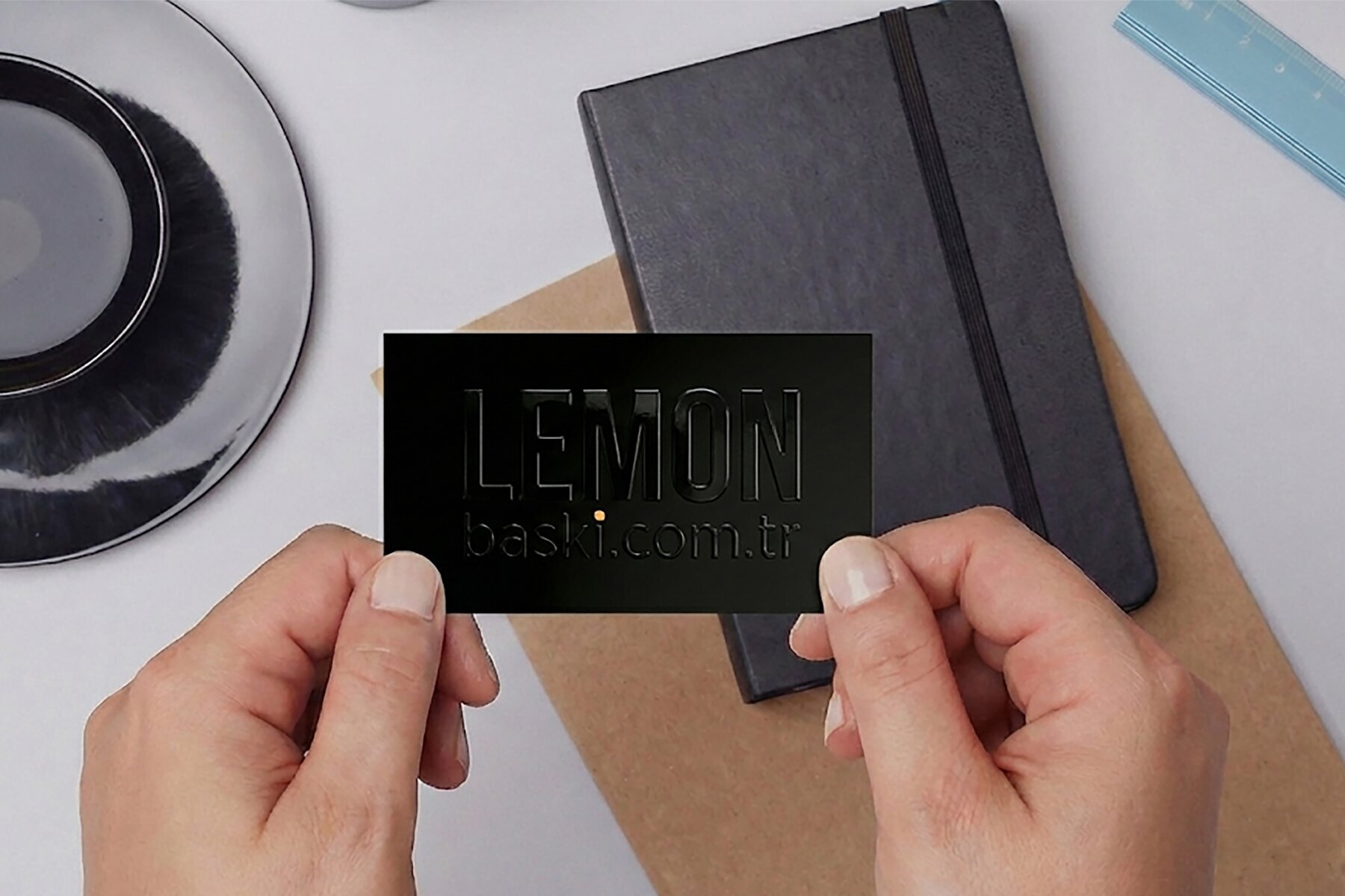 Sıvama Kabartma Laklı Kartvizit