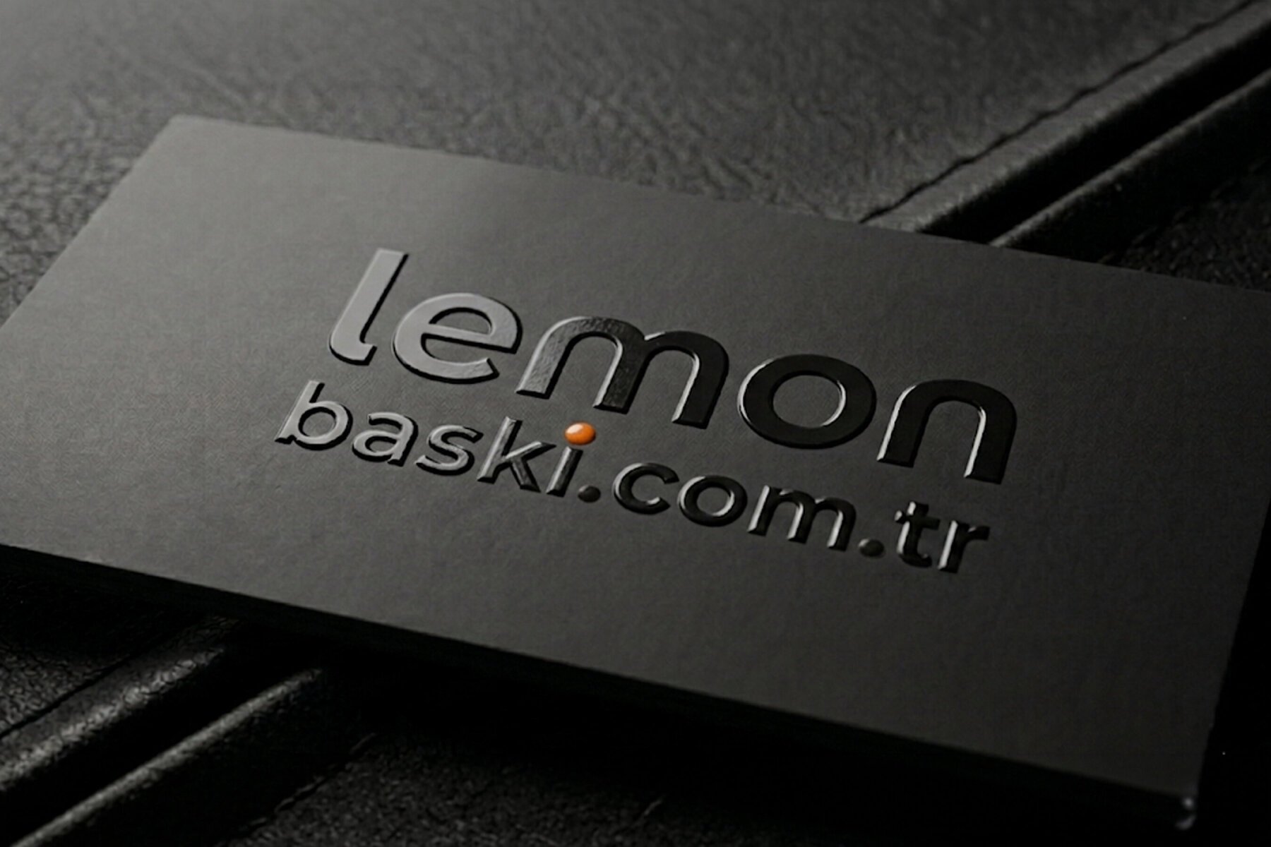 Sıvama Kabartma Laklı Kartvizit