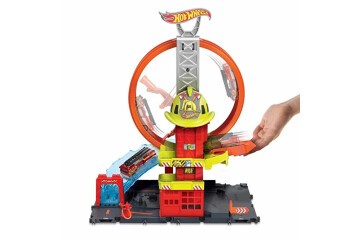 Hot Wheels Çember Pistli İtfaiye İstasyonu